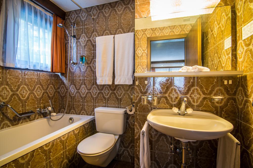Hotel La Collina Saas-Fee Ngoại thất bức ảnh
