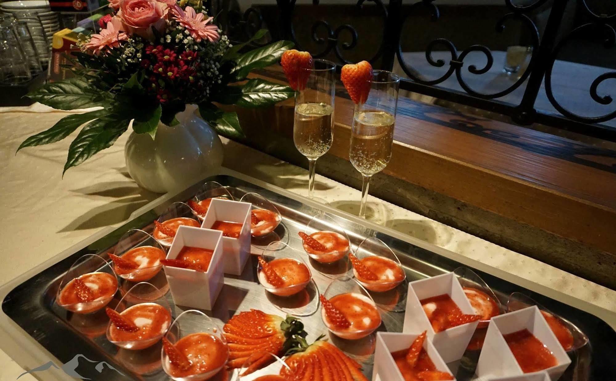 Hotel La Collina Saas-Fee Ngoại thất bức ảnh